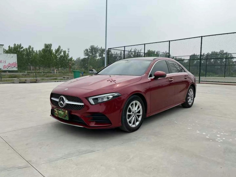 徐州21年奔驰A2