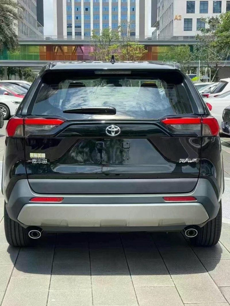 广州25年丰田RAV4荣放9