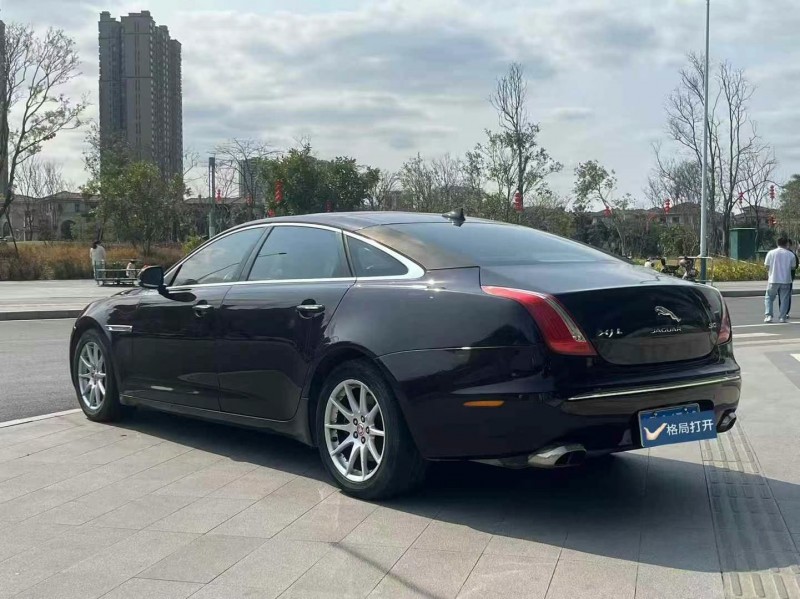 東莞15年捷豹XJL8