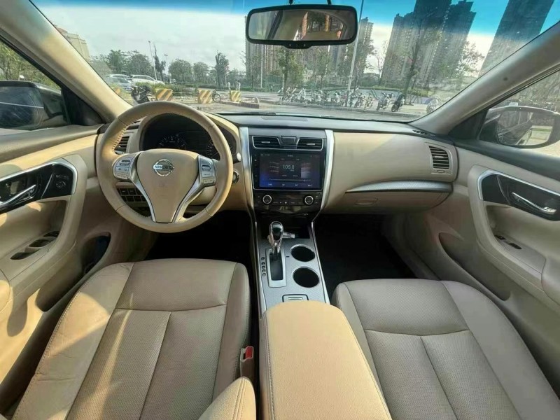 東莞18年日產天籟5
