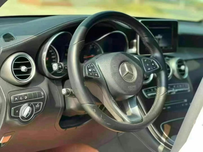 广州17年奔驰GLC5