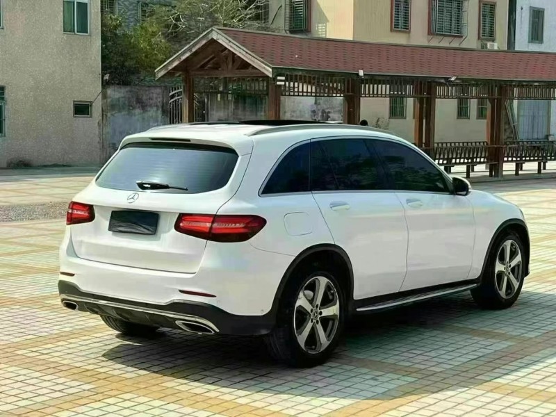 广州17年奔驰GLC8