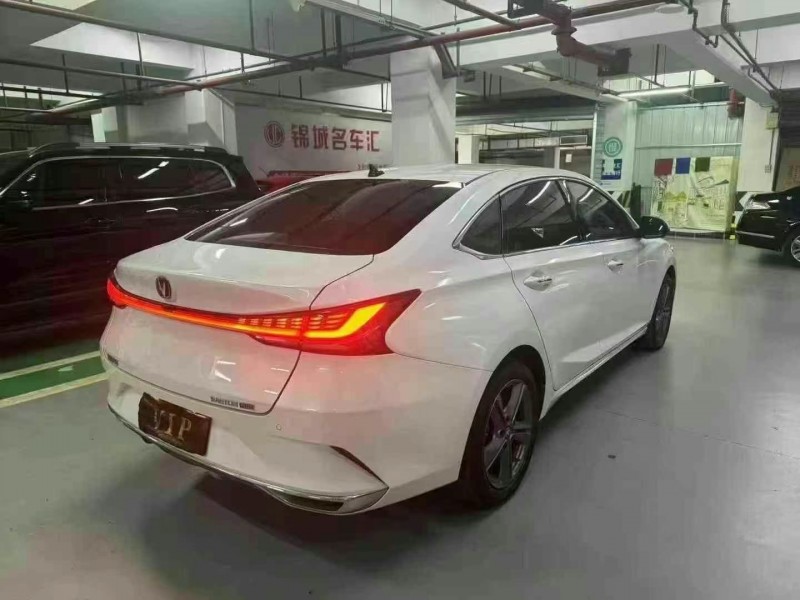 成都23年長安汽車銳程7