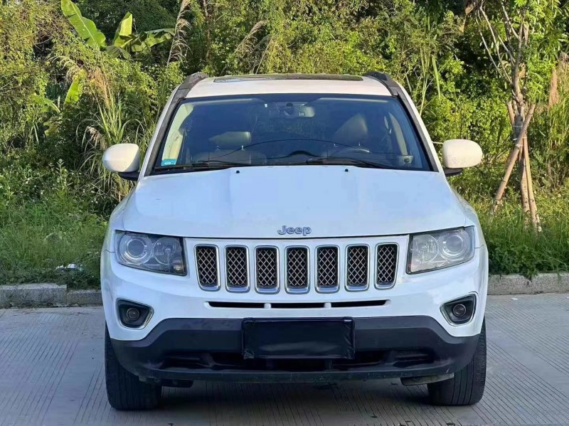 汕頭13年Jeep指南者1