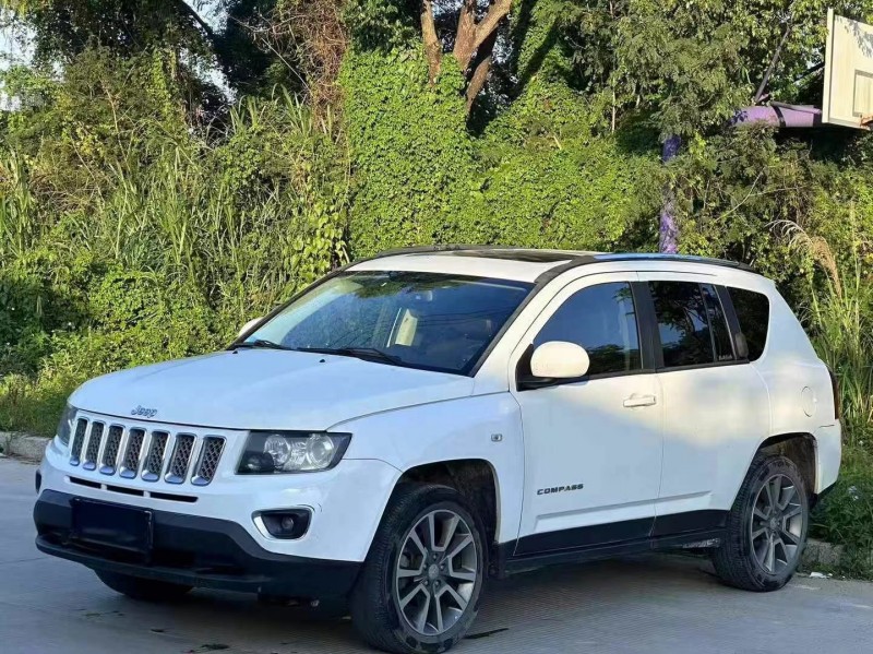汕頭13年Jeep指南者3