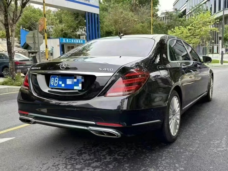 广州18年奔驰迈巴赫S级8