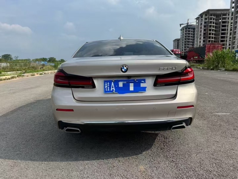 广州21年宝马5系9