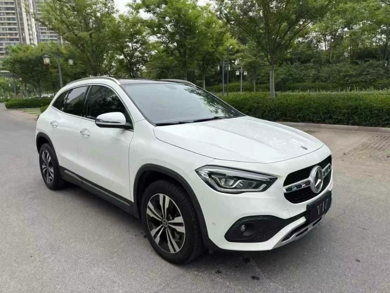 泰州20年奔驰GLA2