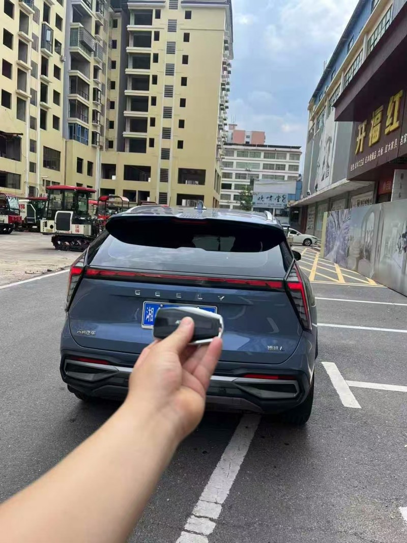 邵陽23年吉利博瑞9