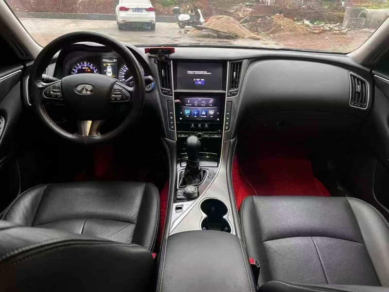 莆田17年英菲尼迪Q50L4