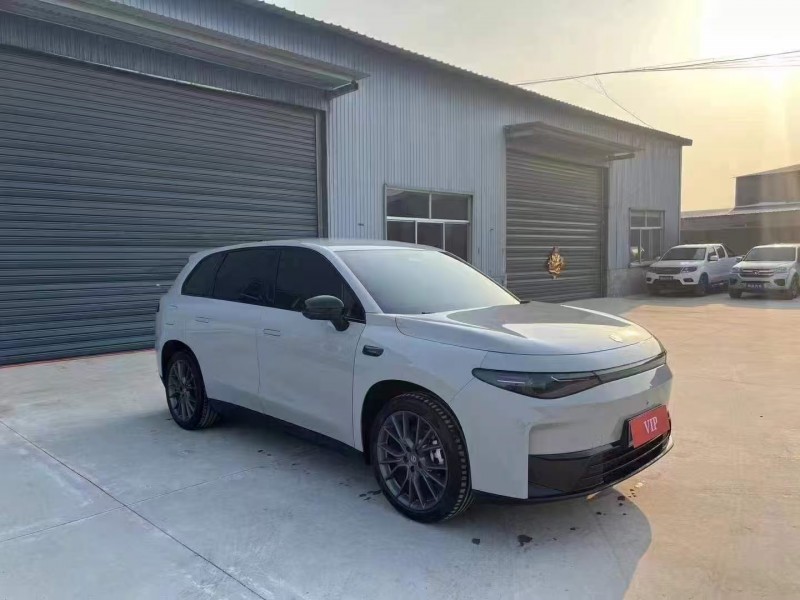 烏魯木齊24年零跑汽車C103