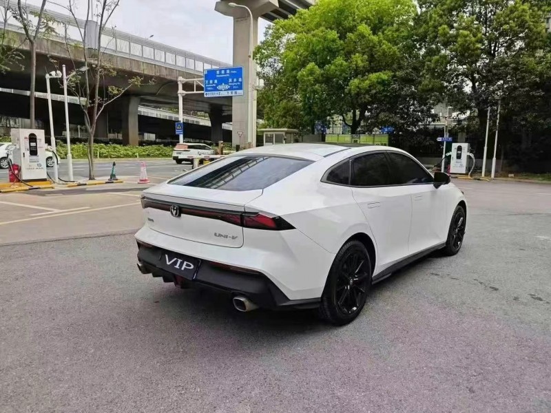 長沙23年長安汽車UNI6