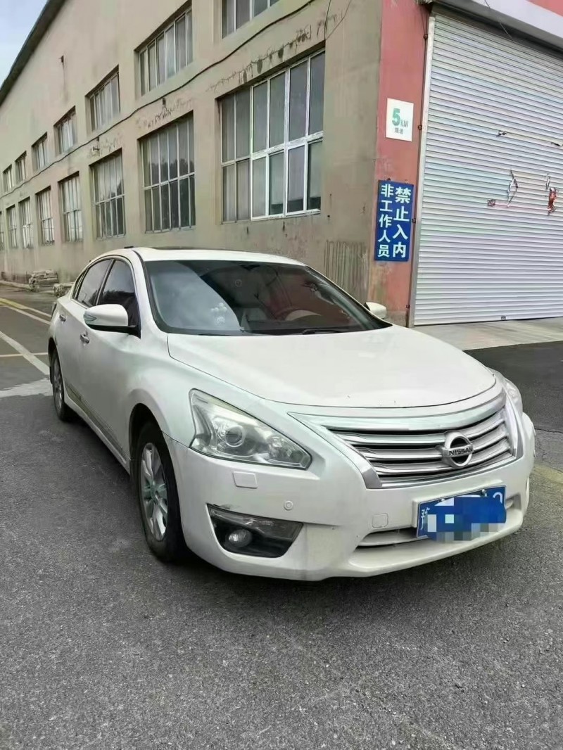 鞍山13年日產天籟2