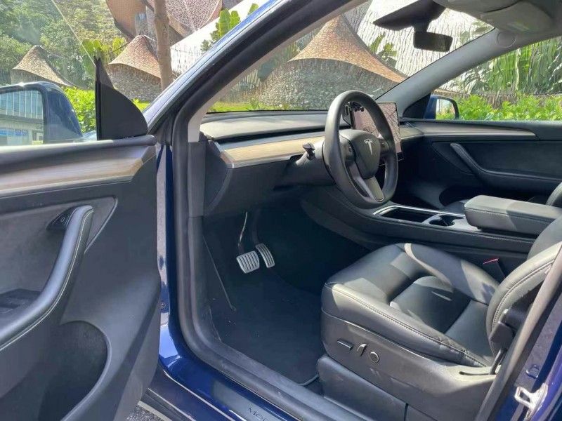 深圳22年特斯拉MODEL Y5