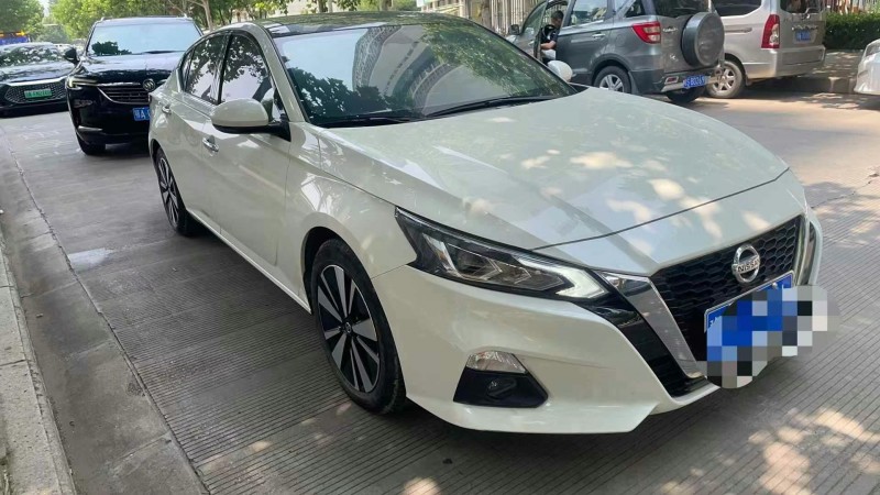 武漢22年日產天籟2