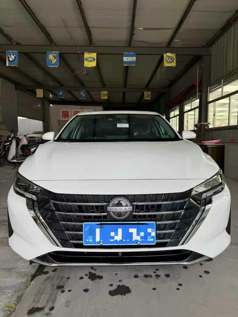青島23年日產軒逸1