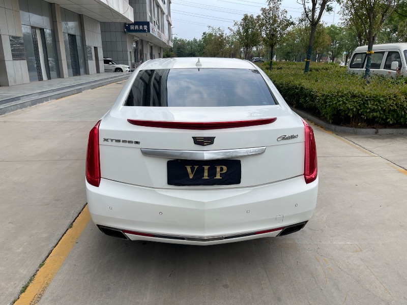 濟寧14年凱迪拉克XTS4