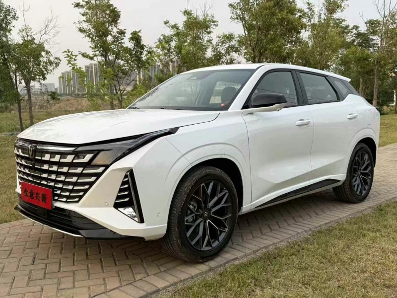 鄭州25年長安汽車UNI3