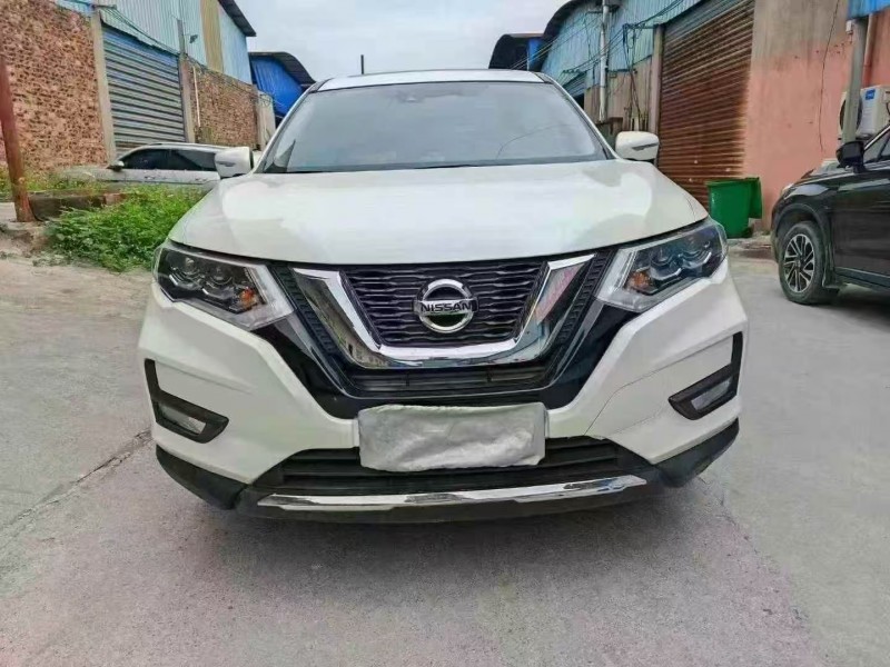 湘潭21年日產奇駿1
