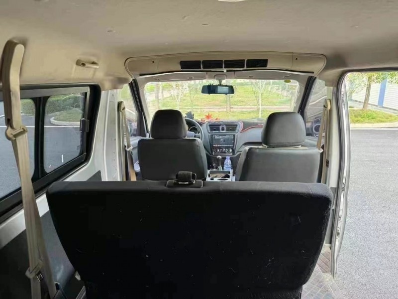珠海21年長安汽車睿行6