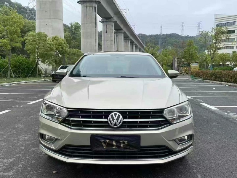 臺州17年大眾寶來1