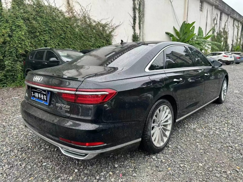 重慶21年奧迪A8L5