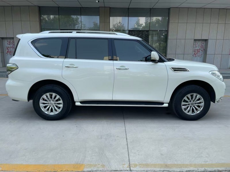 濟寧19年日產途樂8