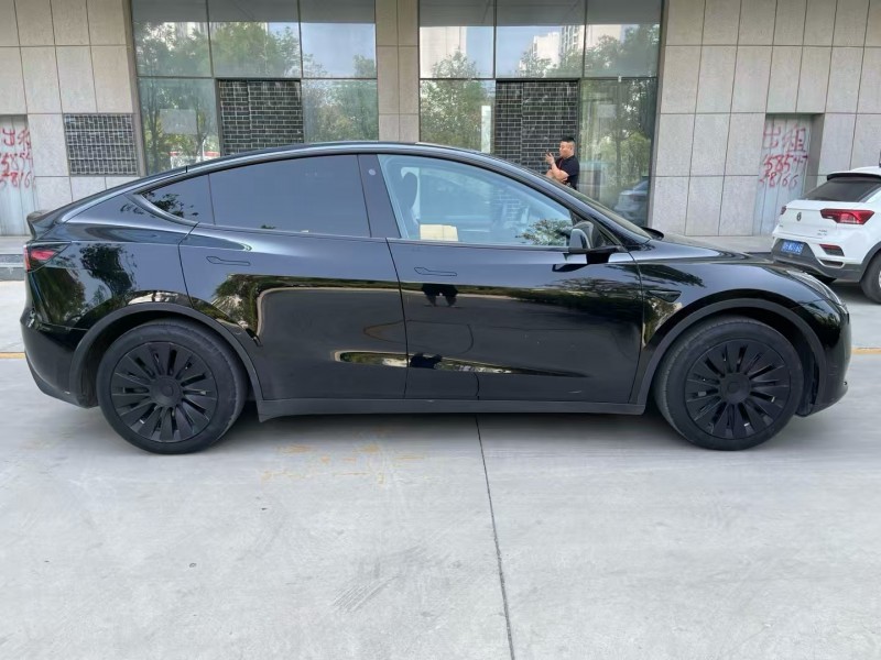 濟寧23年特斯拉MODEL Y7