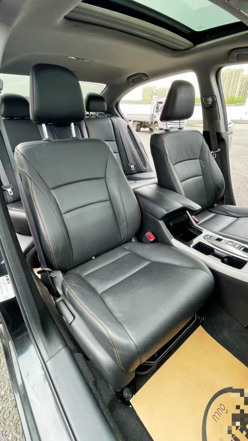 廊坊18年本田雅阁7