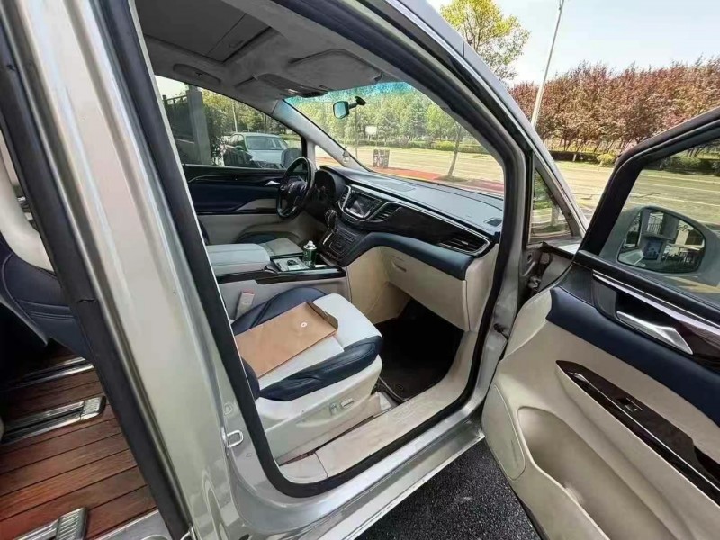 宜春19年别克GL83