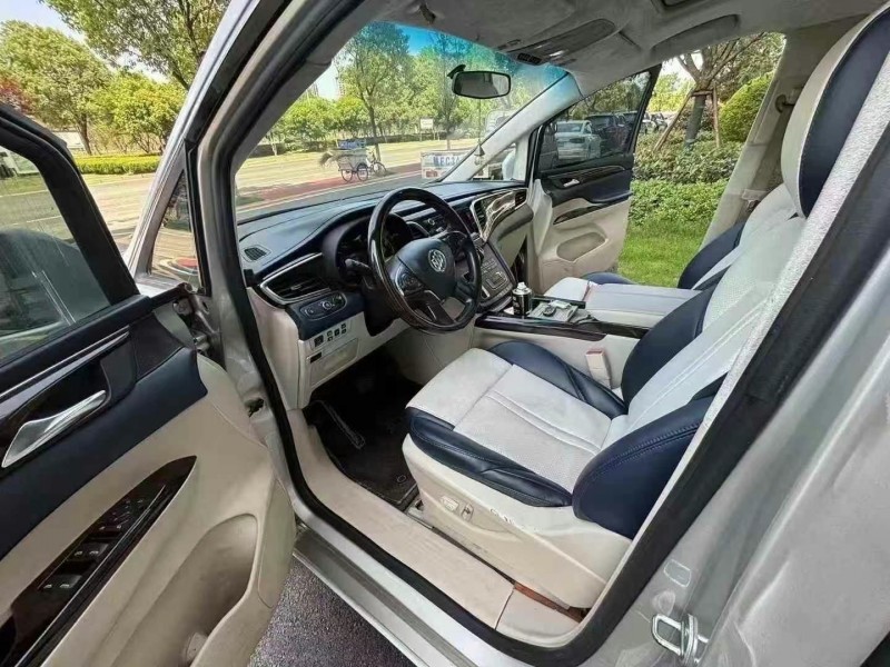 宜春19年别克GL84