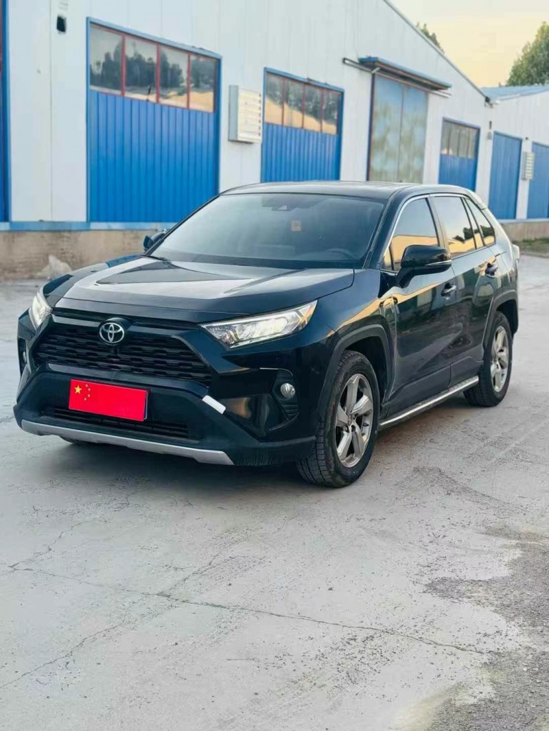 鶴壁22年豐田RAV4榮放3