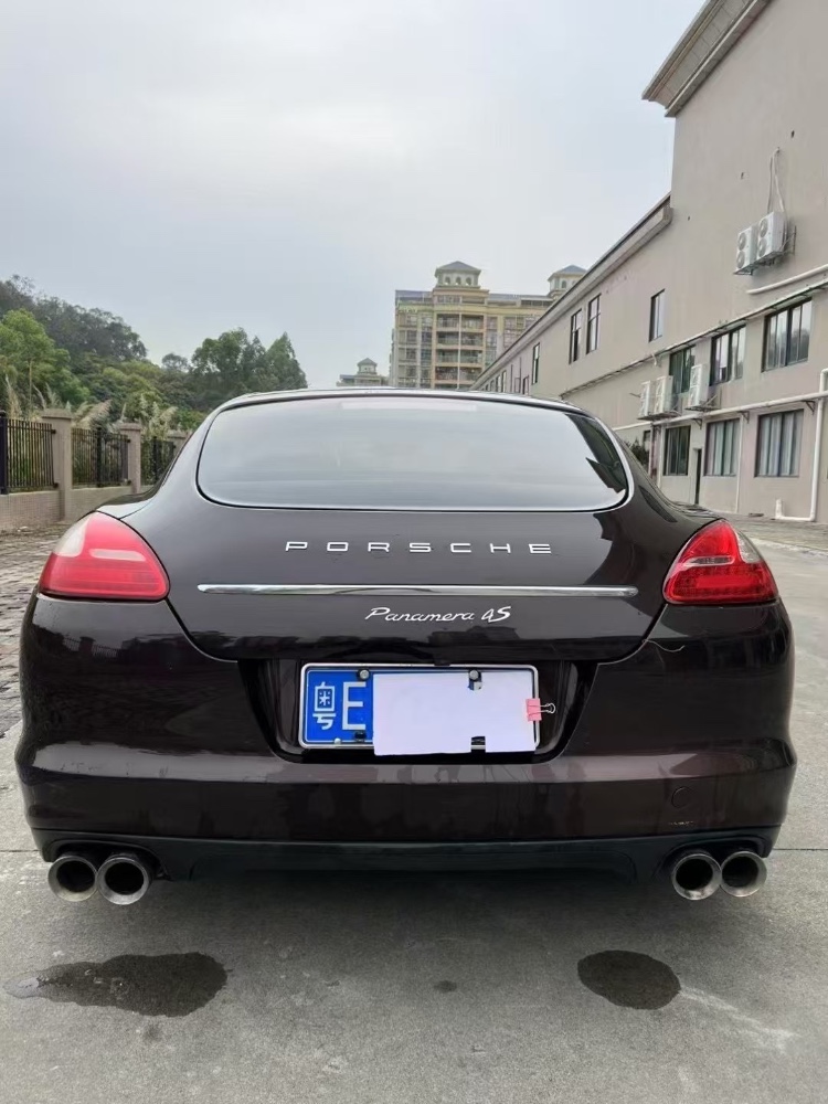 佛山12年保時捷帕拉梅拉8