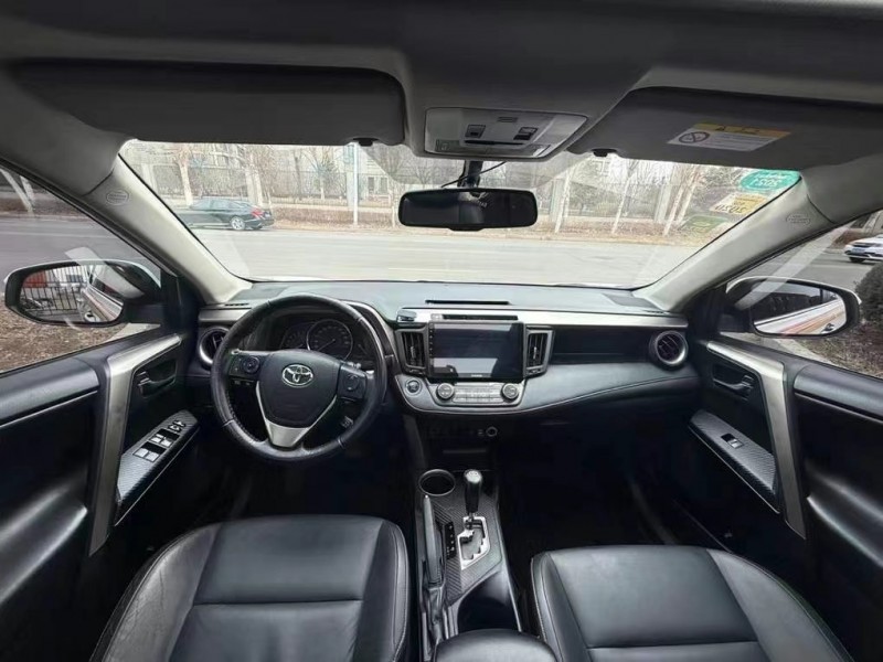 沈陽14年豐田RAV4榮放7