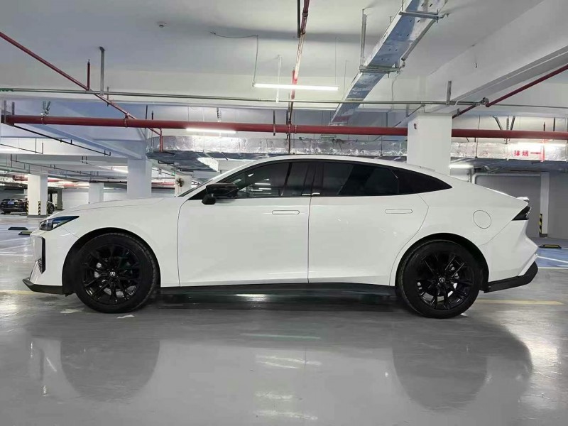 深圳24年長安汽車UNI7