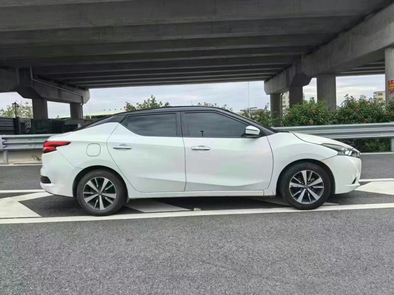 廣州17年日產藍鳥4