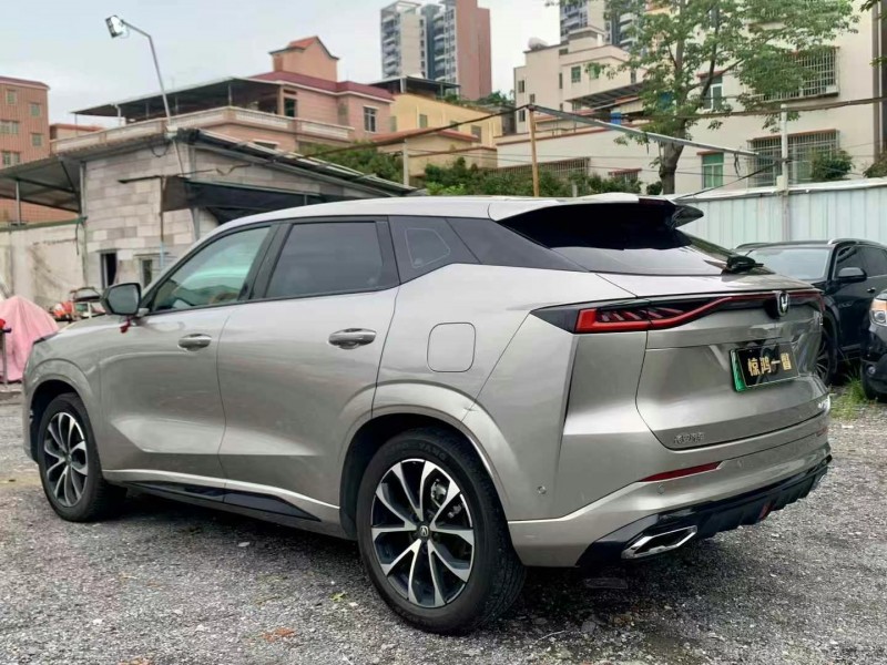 廣州25年長安汽車UNI7