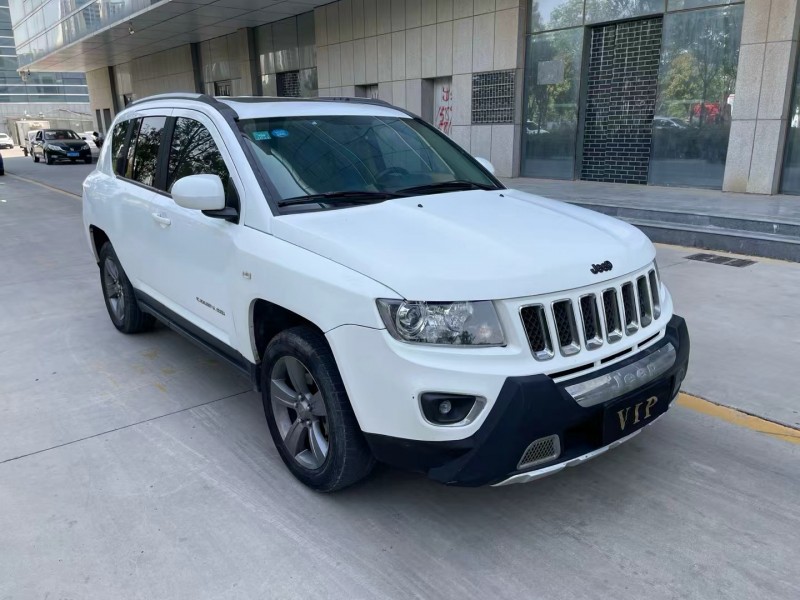 濟寧17年Jeep指南者2