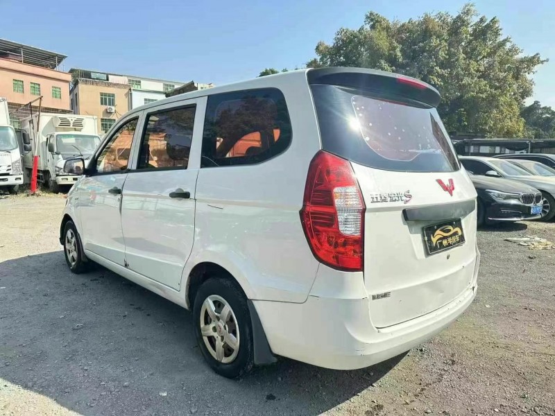 廣州18年五菱汽車宏光8