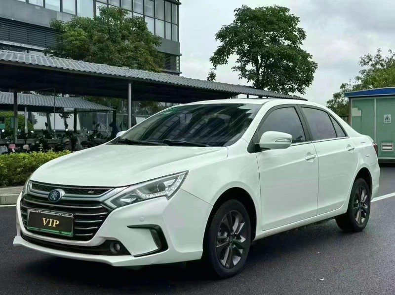 东莞18年比亚迪秦3