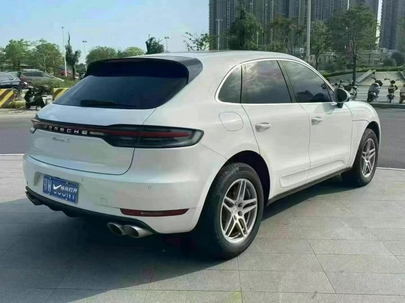 中山20年保時捷Macan7