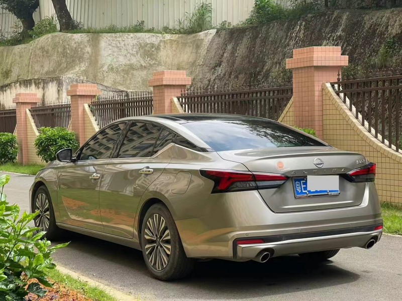 東莞22年日產天籟8