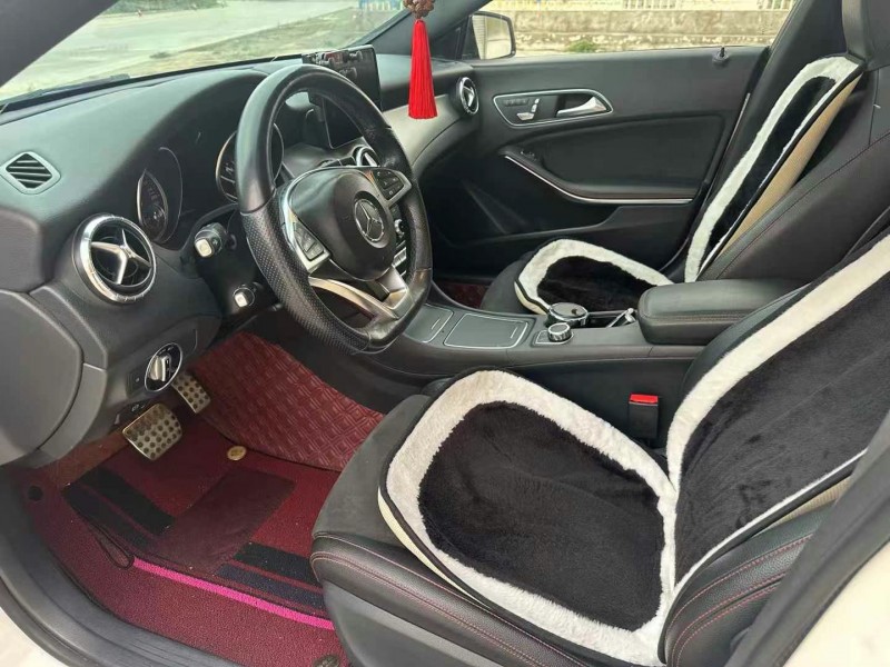 徐州18年奔驰CLA3