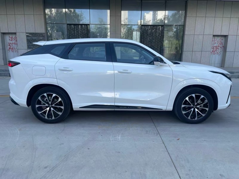 濟寧25年長安汽車UNI7