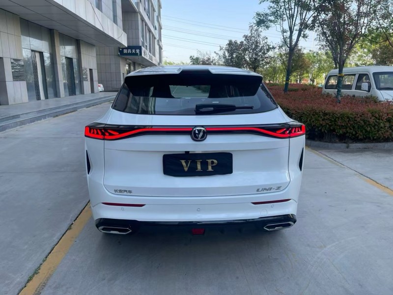 濟寧25年長安汽車UNI9