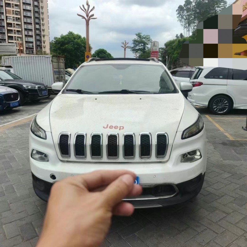 蘭州17年Jeep自由光1