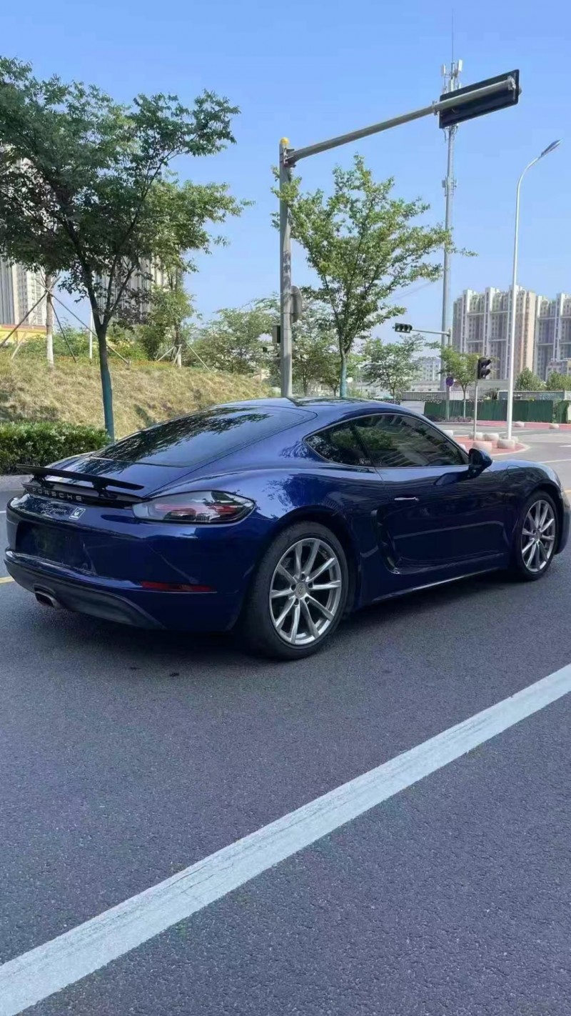 青島21年保時捷7187