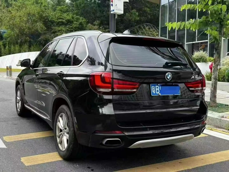 廣州19年寶馬X56