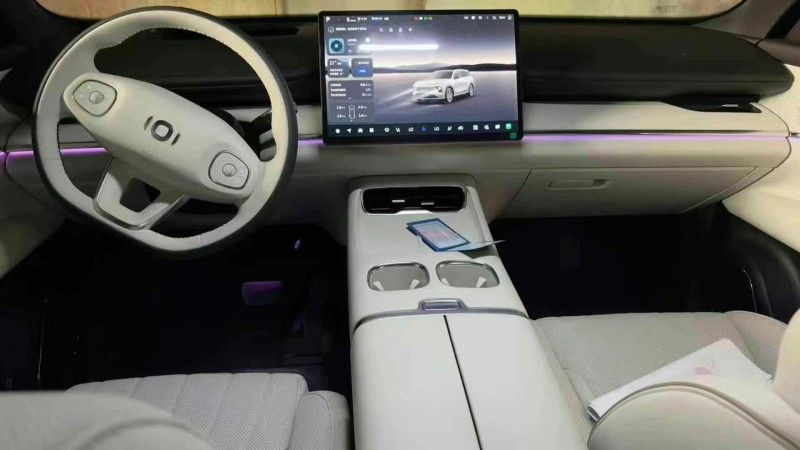 紹興25年長安汽車啟源5