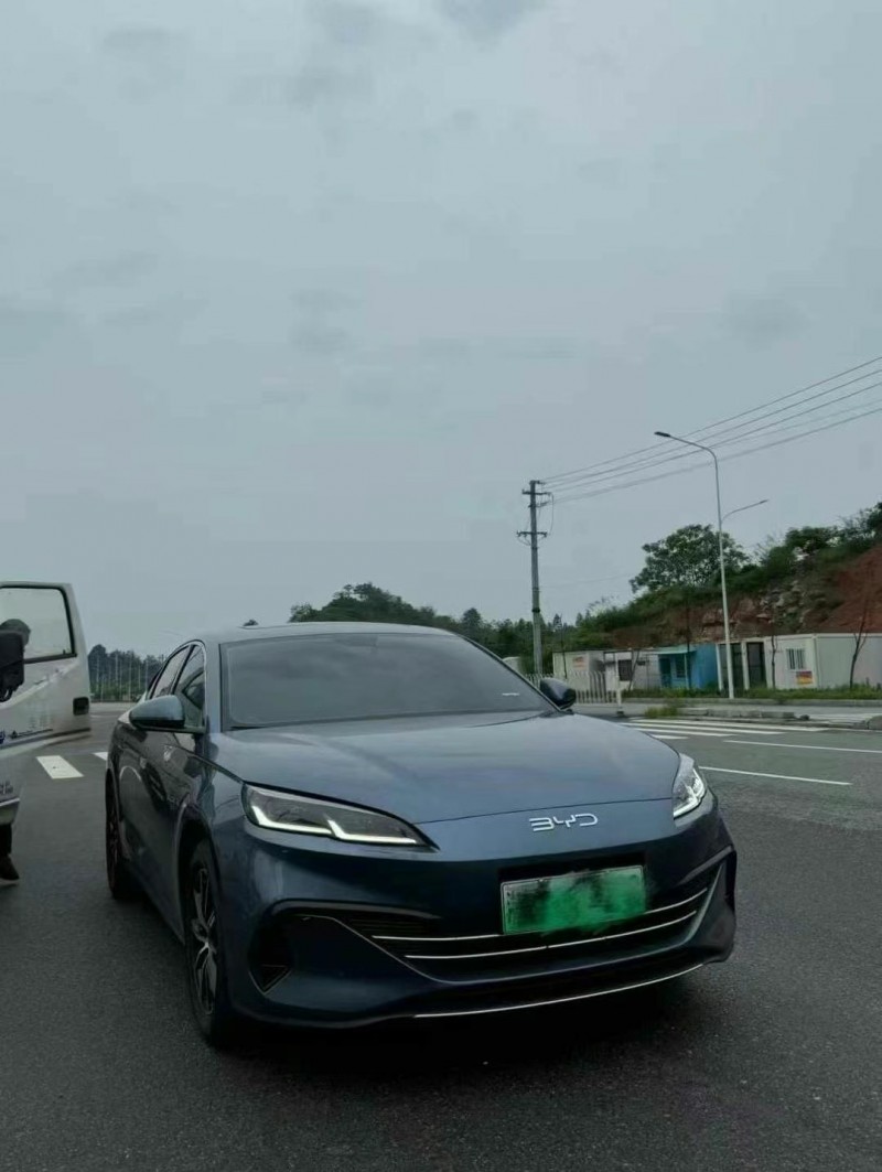 长沙25年比亚迪海豹2